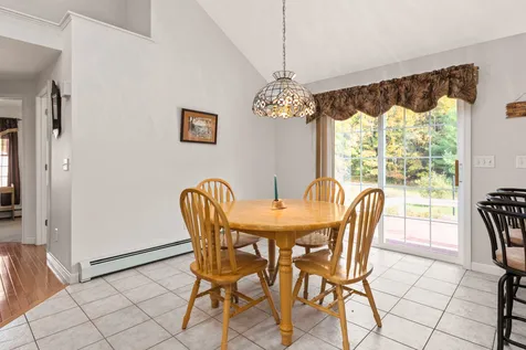21 Thunder Road Fremont NH 03044