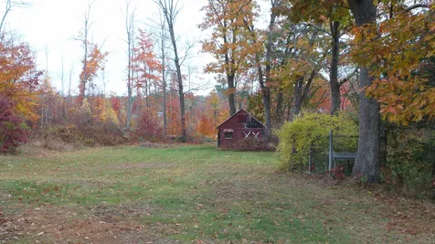 23 Garland Road Barnstead NH 03218