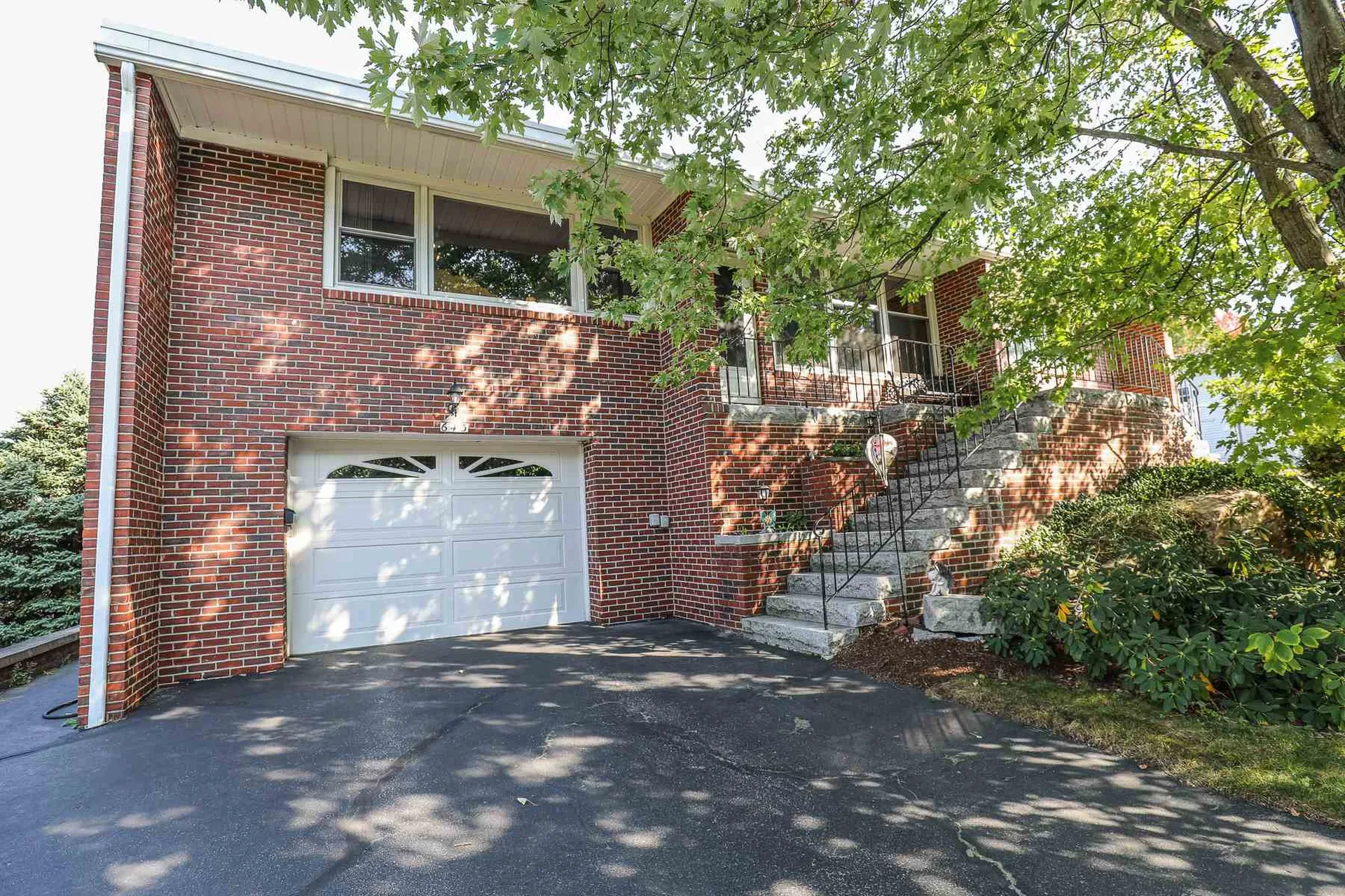 645 Montgomery Street Manchester NH 03102