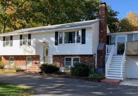16 Elwood Road Londonderry NH 03053