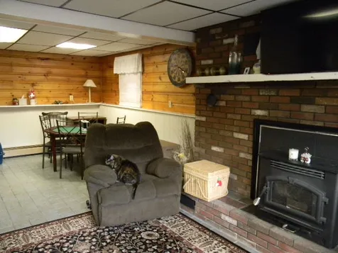 16 Elwood Road Londonderry NH 03053