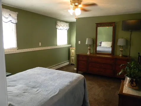 16 Elwood Road Londonderry NH 03053