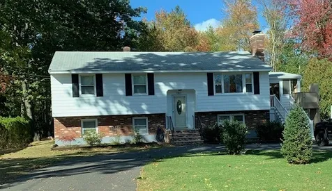 16 Elwood Road Londonderry NH 03053
