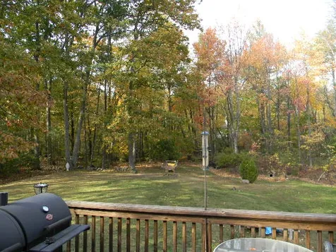 16 Elwood Road Londonderry NH 03053