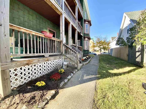 339 Spruce Street Manchester NH 03103