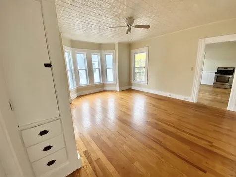 339 Spruce Street Manchester NH 03103