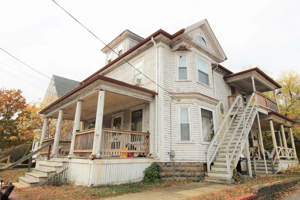 14 Myrtle Street Somersworth NH 03878
