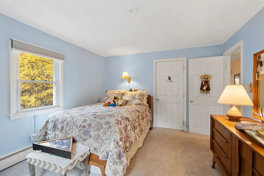 21 Woodlawn Avenue Atkinson NH 03811