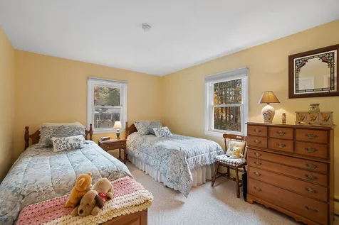 21 Woodlawn Avenue Atkinson NH 03811