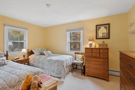 21 Woodlawn Avenue Atkinson NH 03811