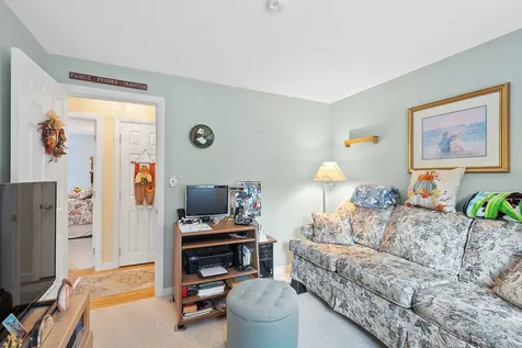 21 Woodlawn Avenue Atkinson NH 03811