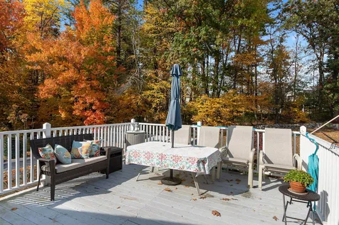 21 Woodlawn Avenue Atkinson NH 03811