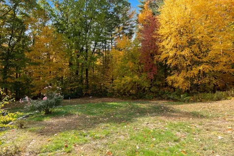 21 Woodlawn Avenue Atkinson NH 03811