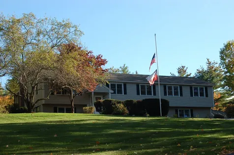 202 Eaton Hill Road Auburn NH 03032