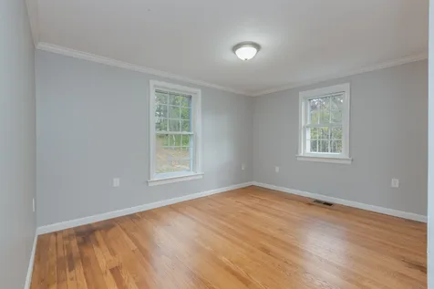 104 Litchfield Road Londonderry NH 03053
