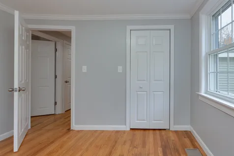 104 Litchfield Road Londonderry NH 03053