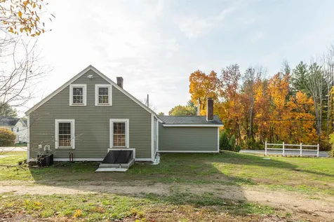 104 Litchfield Road Londonderry NH 03053