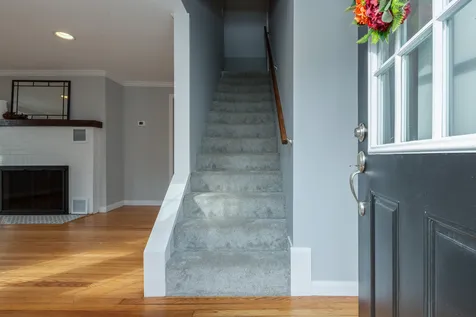 104 Litchfield Road Londonderry NH 03053