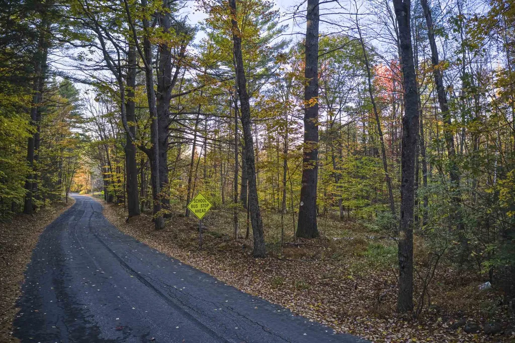 19 Messer Road Sunapee NH 03782