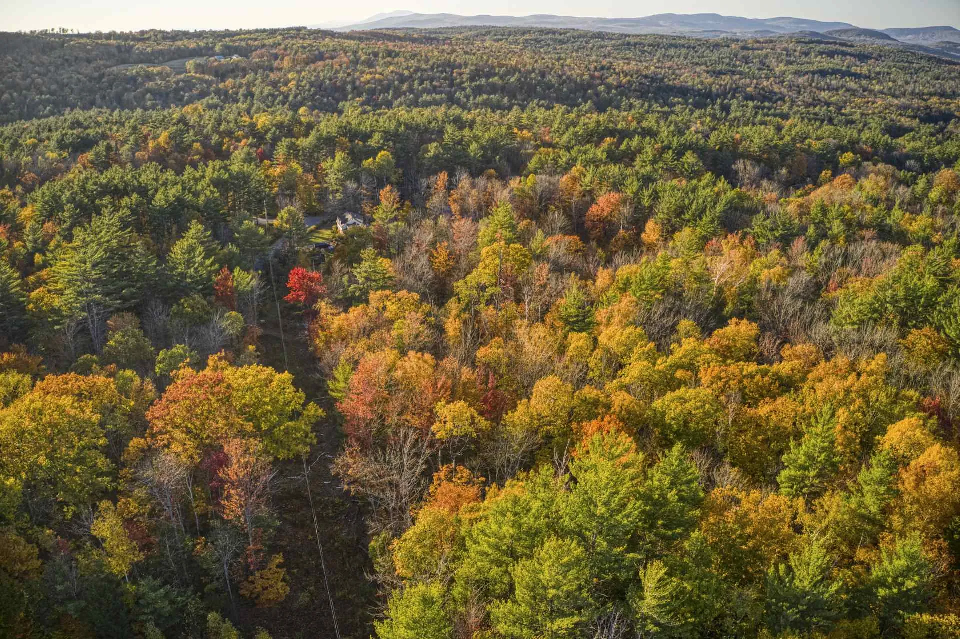 19 Messer Road Sunapee NH 03782