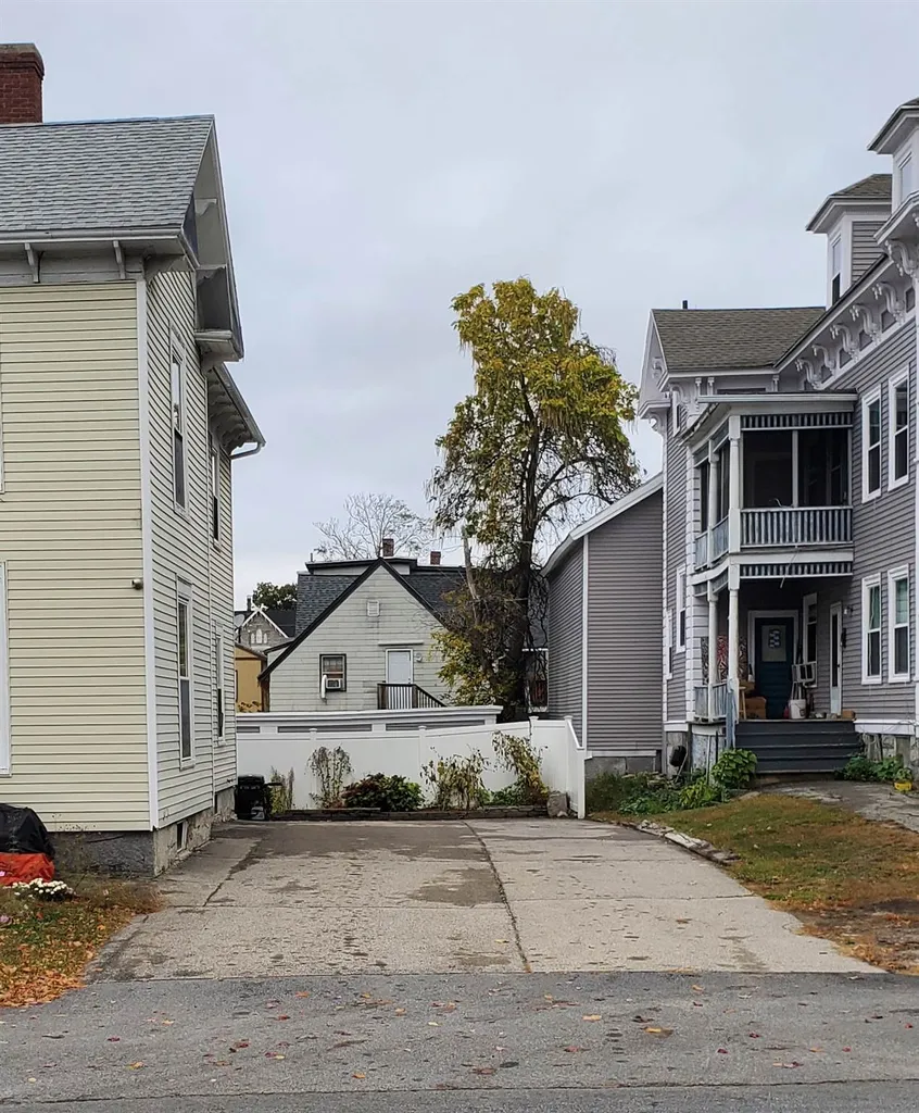 356 Hanover Street Manchester NH 03104
