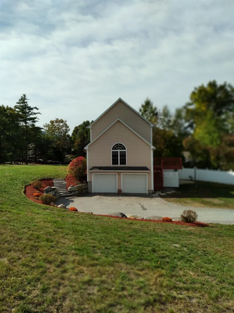99 Maple Avenue Goffstown NH 03045