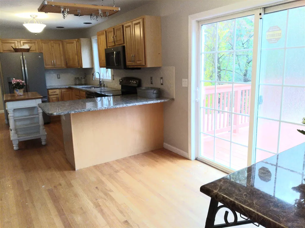 99 Maple Avenue Goffstown NH 03045