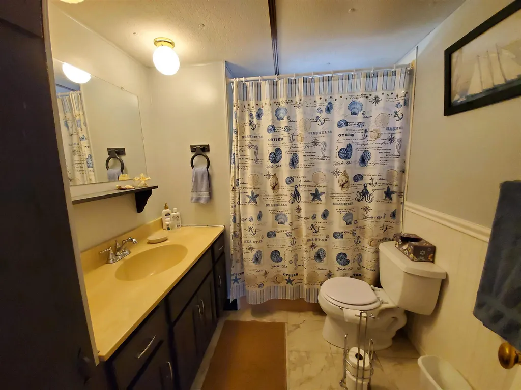 117 Livingstone Lodge Road Enfield NH 03748