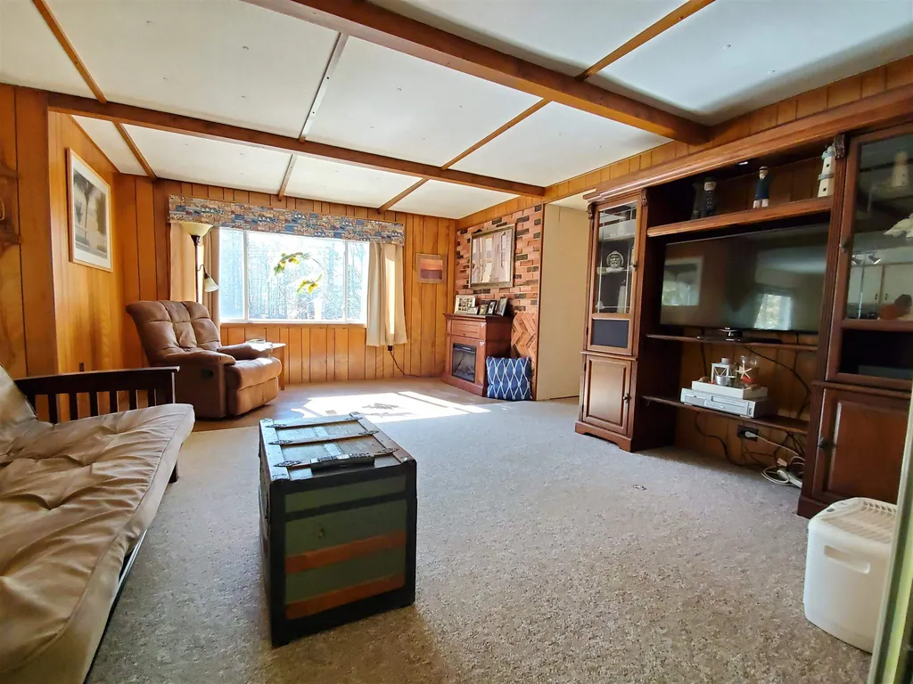 117 Livingstone Lodge Road Enfield NH 03748
