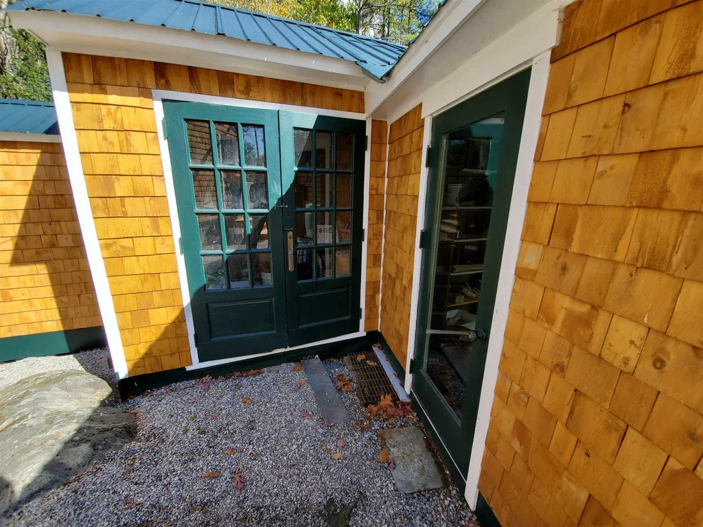117 Livingstone Lodge Road Enfield NH 03748