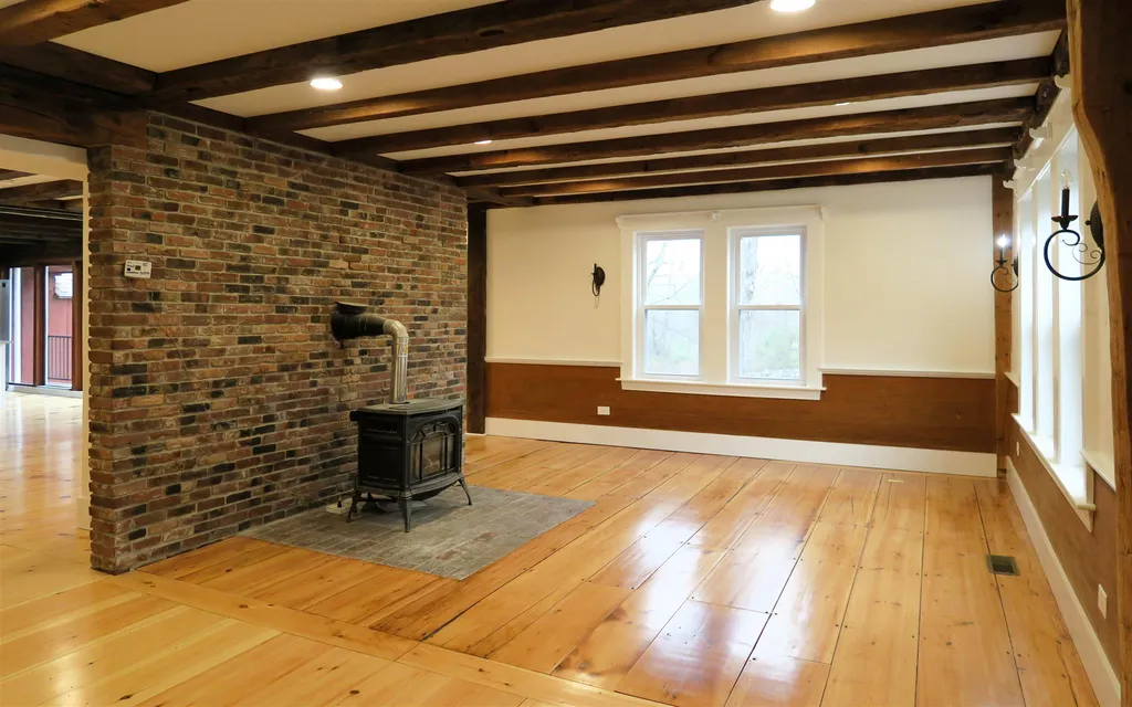 21 Winona Road Meredith NH 03253