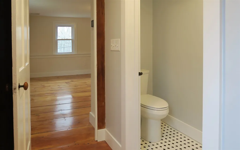 21 Winona Road Meredith NH 03253