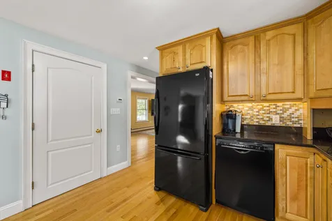 48 Meadow Lane Greenland NH 03840