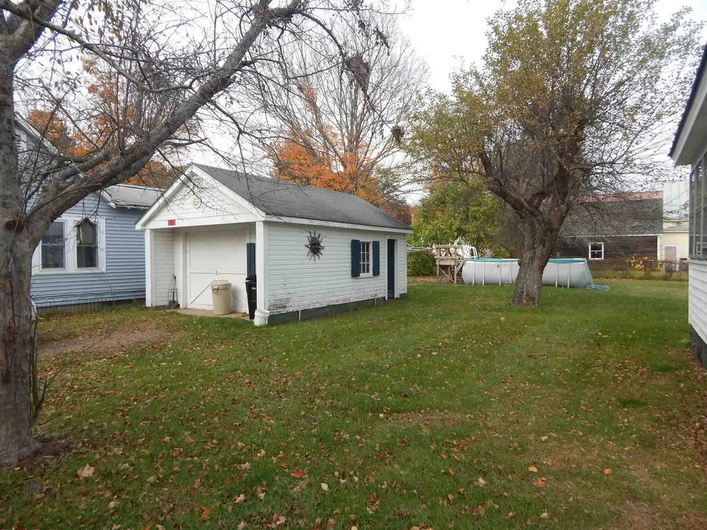 16 Enright Avenue Windsor VT 05089