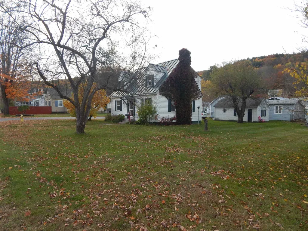 16 Enright Avenue Windsor VT 05089