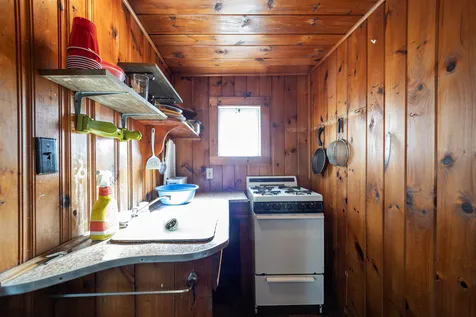 13 G Street Hampton NH 03842