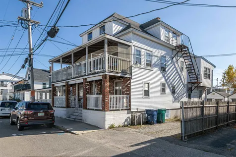 13 G Street Hampton NH 03842