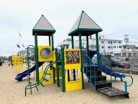 13 G Street Hampton NH 03842