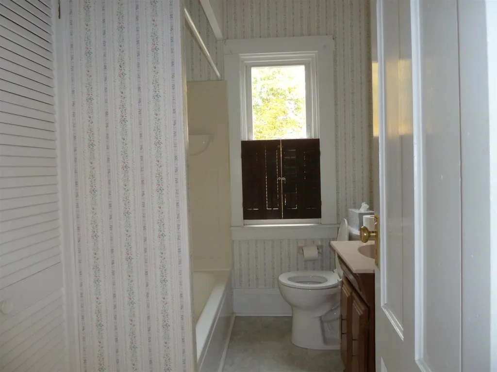 47 Roberts Avenue Rutland City VT 05701