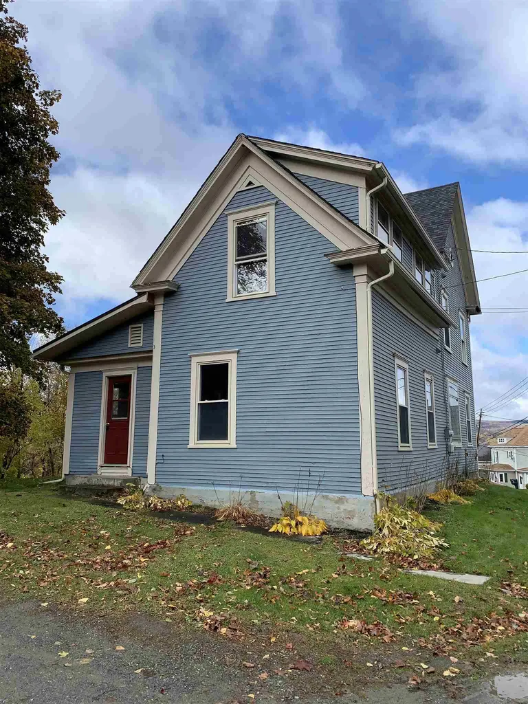 188 Mount Vernon Street Newport City VT 05855