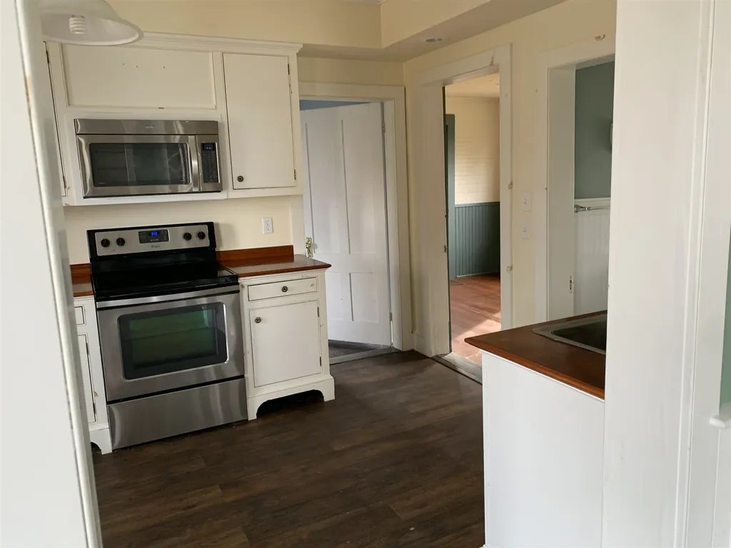 188 Mount Vernon Street Newport City VT 05855