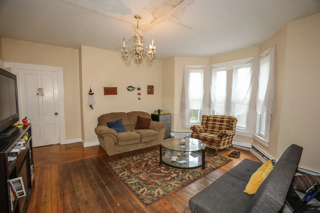 310 Amherst Street Manchester NH 03104