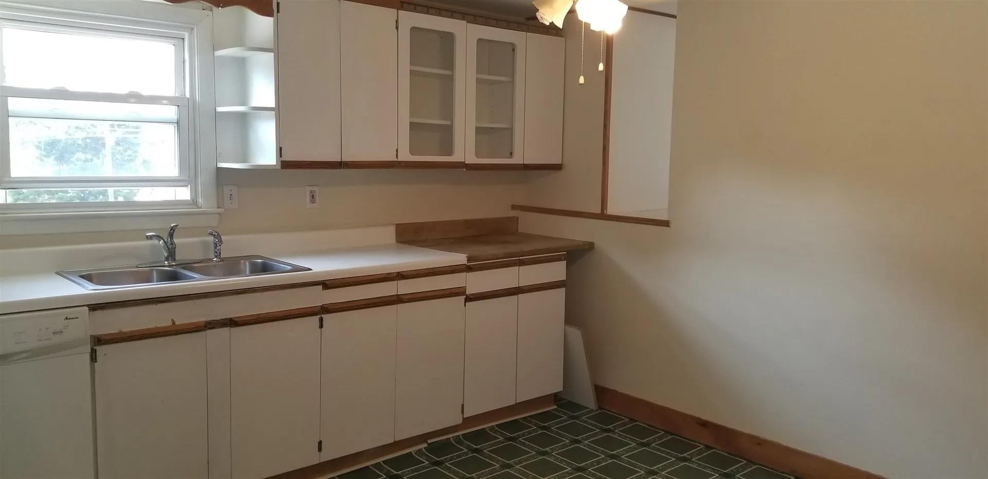 26 Dundee Avenue Hooksett NH 03106