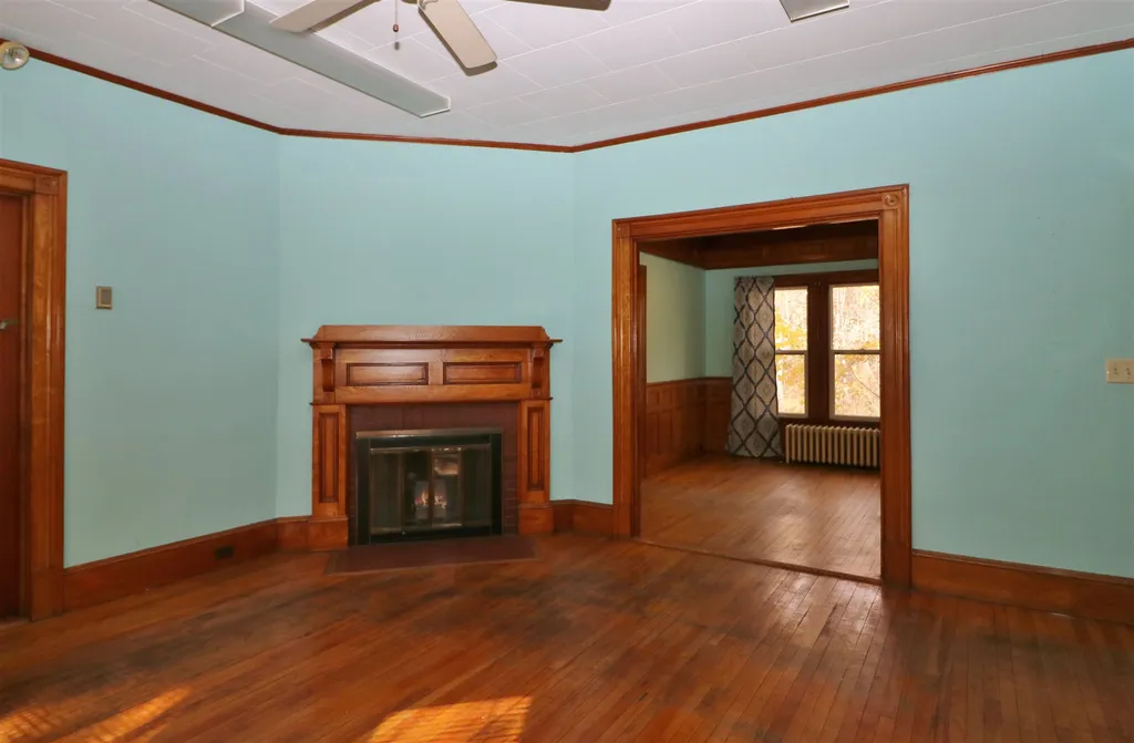 196 Main Street Gorham NH 03581