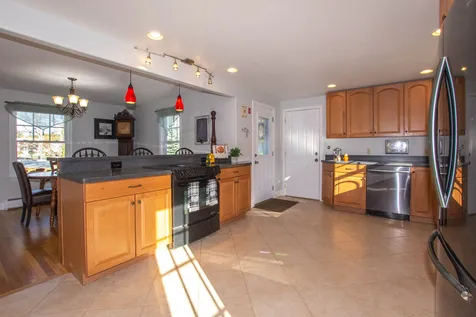 2 Belmont Circle Hampton NH 03842