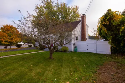 2 Belmont Circle Hampton NH 03842