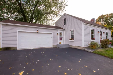 2 Belmont Circle Hampton NH 03842