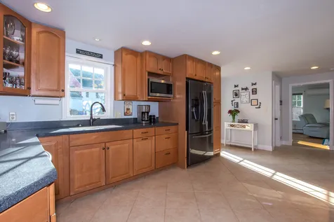 2 Belmont Circle Hampton NH 03842
