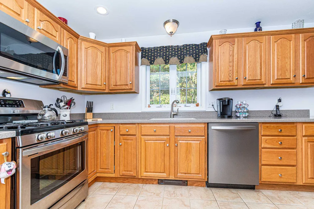 36 Pineo Farms Road Seabrook NH 03874