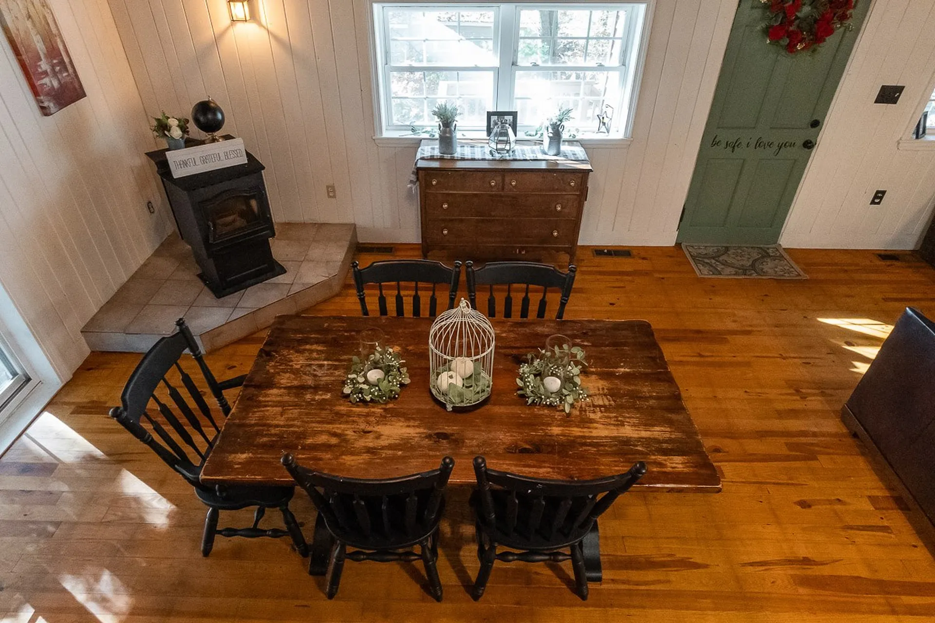 27 4th Street Kingston NH 03848